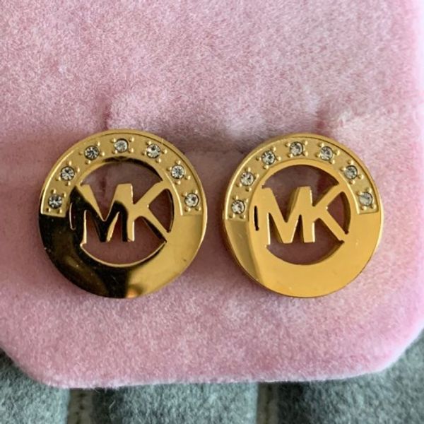 2019 hot sale Famous Brand Design women wedding Jewelry Fashion 316L Stainless Steel Luxury letter crystal stud Earrings For Men Women
2019 hot sale Famous Brand Design women wedding Jewelry Fashion 316L Stainless Steel Luxury letter crystal stud Earrings For Men Women
