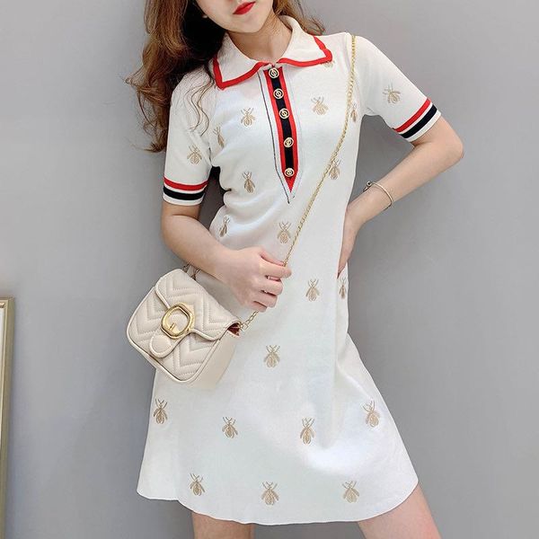 spring and summer 2020 new model of lady temperament bee embroidery polo collar simple knit slim dress woman, Black;gray
spring and summer 2020 new model of lady temperament bee embroidery polo collar simple knit slim dress woman, Black;gray