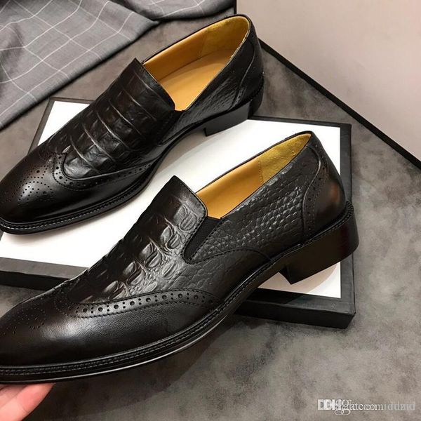 original men wedding shoes luxury designers red bottom loafers business dress shoes,black patent leather loubiflat forever 38-45
original men wedding shoes luxury designers red bottom loafers business dress shoes,black patent leather loubiflat forever 38-45
