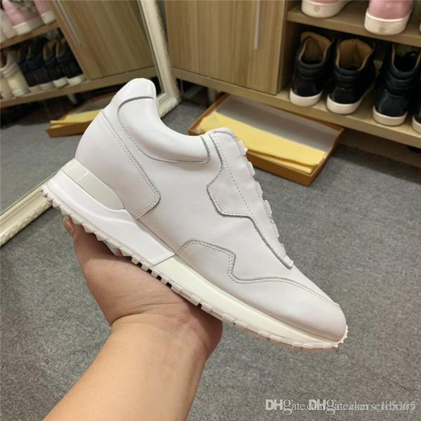 mens sneakers run away sneaker calfskin designer shoes black white men women shoes run away rubber outsole with box 35-45
mens sneakers run away sneaker calfskin designer shoes black white men women shoes run away rubber outsole with box 35-45