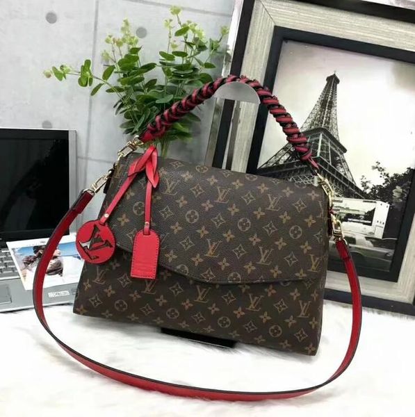 Hot 2019 popular women's woven wrist pendant postman shoulder bag women's Messenger bag fashion handbag. Detachable shoulder strap. Size: 38
Hot 2019 popular women's woven wrist pendant postman shoulder bag women's Messenger bag fashion handbag. Detachable shoulder strap. Size: 38