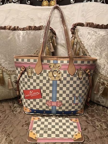 aaa2018classic new ladies v-pack pu leather ladies messenger bag casual messenger bag striped handbag two-piece
aaa2018classic new ladies v-pack pu leather ladies messenger bag casual messenger bag striped handbag two-piece
