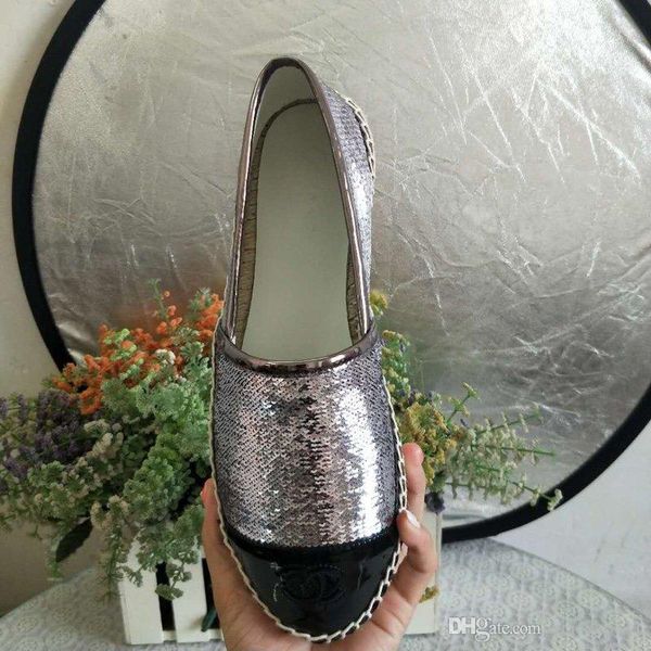 2020 new designer design fashion casual shoes women's lattice slip on flat shoes, Black
2020 new designer design fashion casual shoes women's lattice slip on flat shoes, Black