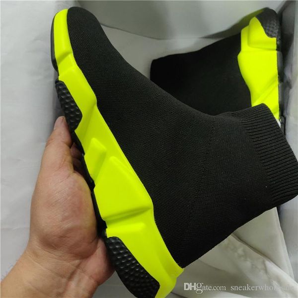 2019 designer shoes speed trainer black red gypsophila triple hococal flat sock boots men women casual shoes runner with dust bag
2019 designer shoes speed trainer black red gypsophila triple hococal flat sock boots men women casual shoes runner with dust bag