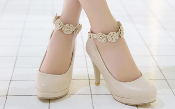 2019 women's shoes in spring and autumn with new style high heel fine heel round head waterproof table flower@zxc626, Black
2019 women's shoes in spring and autumn with new style high heel fine heel round head waterproof table flower@zxc626, Black