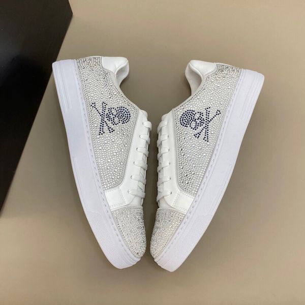 2020 luxury platform fashion designer men shoes sequins sneakers leather black white red flat casual shoes platform trainers 38-44 
2020 luxury platform fashion designer men shoes sequins sneakers leather black white red flat casual shoes platform trainers 38-44