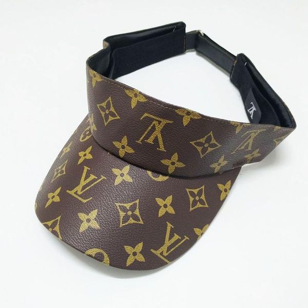 2019 летние марка дизайнер козырьки шляпы для мужчин и женщин высокого качества кожа pu солнца шляпы на открытом воздухе защиты зеркало pu б, Blue;gray
2019 летние марка дизайнер козырьки шляпы для мужчин и женщин высокого качества кожа pu солнца шляпы на открытом воздухе защиты зеркало pu б, Blue;gray