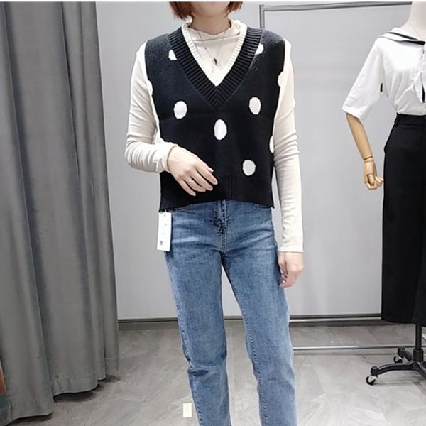 women sleeveless pullover fall 2019 korean style vintage polka dot v neck knitted sweater vest black red knitwear t418, Black;white
women sleeveless pullover fall 2019 korean style vintage polka dot v neck knitted sweater vest black red knitwear t418, Black;white