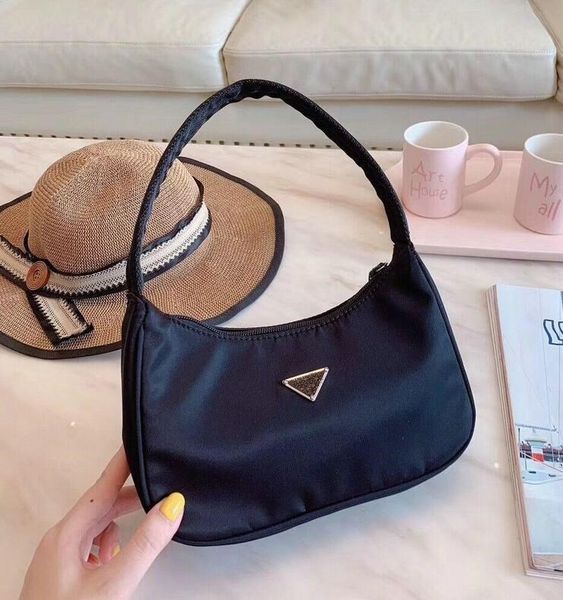 Бесплатная доставка классическая подходящая ткань кожаный тотализатор высочайшее качество сумки размер 22 см 15 см 6 см
Бесплатная доставка классическая подходящая ткань кожаный тотализатор высочайшее качество сумки размер 22 см 15 см 6 см