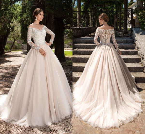 a-line ivory wedding dresses v-neck lace appliques long sleeves garden elegant button with bridal gowns see through back dh4160, White
a-line ivory wedding dresses v-neck lace appliques long sleeves garden elegant button with bridal gowns see through back dh4160, White