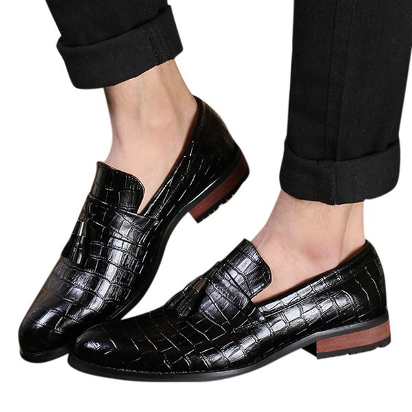 men breathable luxury shoes fashion men classic wild crocodile pattern pointed tassel business shoes#515, Black
men breathable luxury shoes fashion men classic wild crocodile pattern pointed tassel business shoes#515, Black