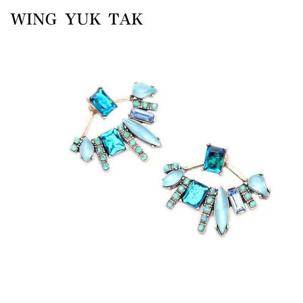 wing yuk tak blue crystal stud earrings for women new fashion jewelry statement earrings, Golden;silver
wing yuk tak blue crystal stud earrings for women new fashion jewelry statement earrings, Golden;silver