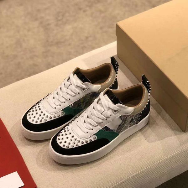 original fashion designer men's shoes flat red shoes casual men and women rivet casual shoes size 38-46, Black
original fashion designer men's shoes flat red shoes casual men and women rivet casual shoes size 38-46, Black