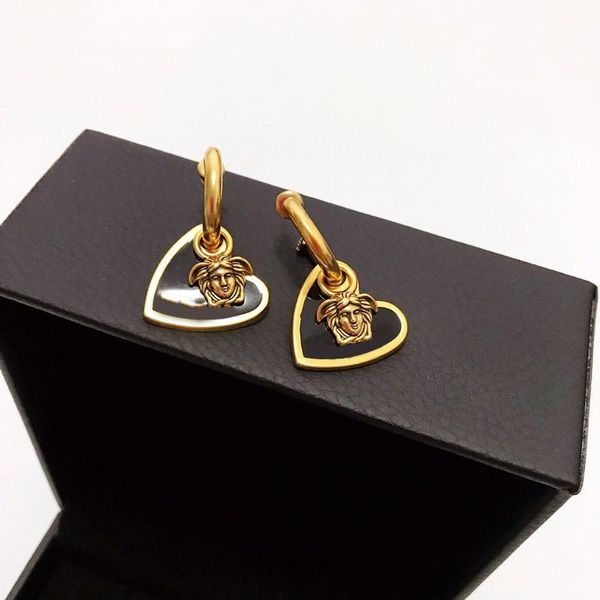 серьга любовь красота портрет серьги brass женщины высокие ювелирные изделия christmas party gift ретро style1, Silver
серьга любовь красота портрет серьги brass женщины высокие ювелирные изделия christmas party gift ретро style1, Silver