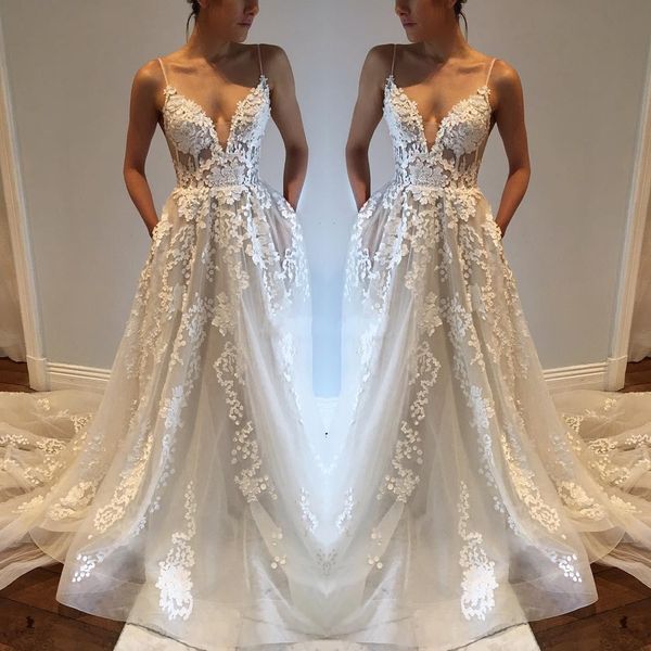 bohemia wedding dresses with pockets spaghetti straps backless chapel train tulle vintage lace 2020 plus boho beach bridal gowns, White
bohemia wedding dresses with pockets spaghetti straps backless chapel train tulle vintage lace 2020 plus boho beach bridal gowns, White