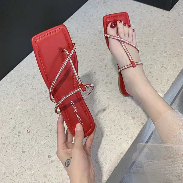 flat shoes female glitter slides woman's slippers square toe rubber flip flops low fashion shose women jelly 2020 summer, Black
flat shoes female glitter slides woman's slippers square toe rubber flip flops low fashion shose women jelly 2020 summer, Black