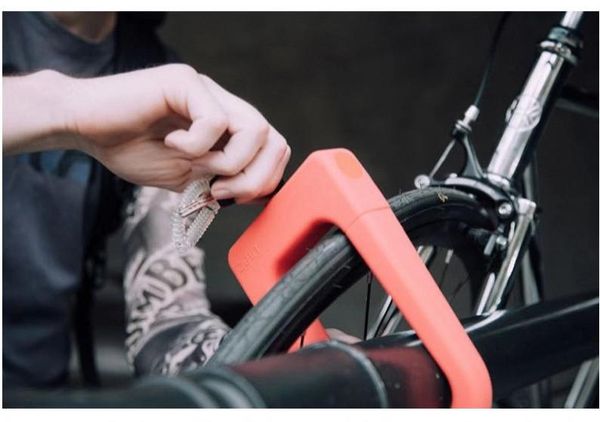 u-lock bicycle silicone mountain bike anti theft lock aluminum waterproof anti-collision portable bicycle lock accessories
u-lock bicycle silicone mountain bike anti theft lock aluminum waterproof anti-collision portable bicycle lock accessories