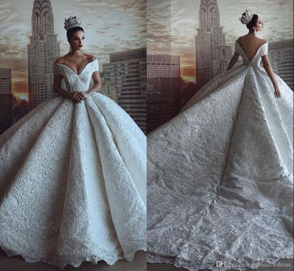 arabic lace ball gown wedding dresses luxury off the shoulder applique beaded crystals ruched cathedral train wedding bridal gowns cph019, White
arabic lace ball gown wedding dresses luxury off the shoulder applique beaded crystals ruched cathedral train wedding bridal gowns cph019, White