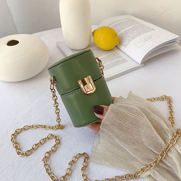 jiulin 2019 chain fashion snake motifs printing mini red envelopesbucket messenger bag
jiulin 2019 chain fashion snake motifs printing mini red envelopesbucket messenger bag
