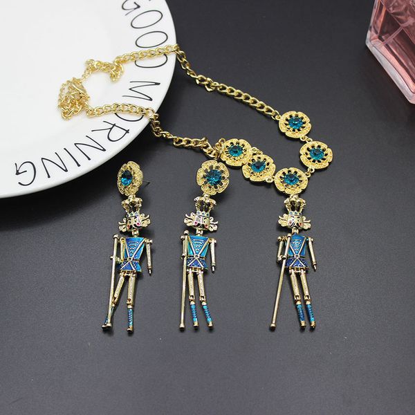 2017 new european and american baroque metal doll modeling necklace personalized fashion necklace jewelry 290, Silver
2017 new european and american baroque metal doll modeling necklace personalized fashion necklace jewelry 290, Silver