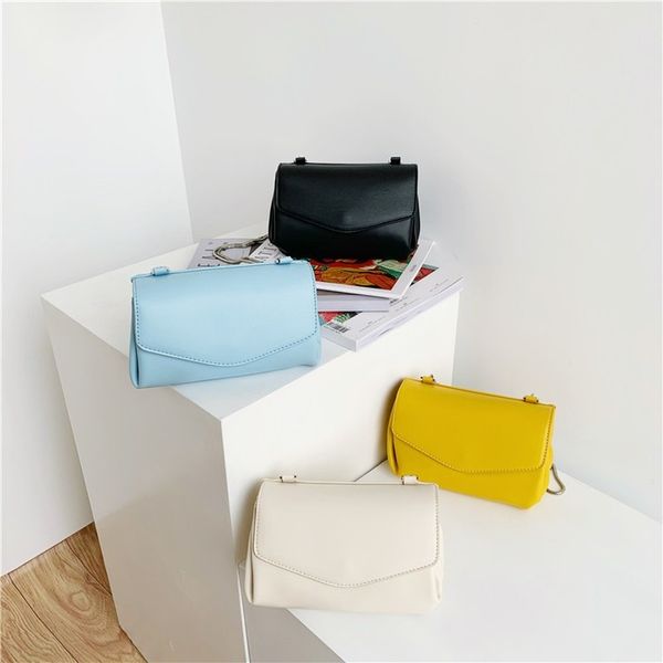 korean retro flip bag female 2020 new messenger bag shoulder solid color chain tide
korean retro flip bag female 2020 new messenger bag shoulder solid color chain tide