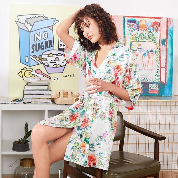 new women night robe elegant floral printing satin silk robe bathrobe mini satin dress bridesmaid wedding robes kimono robe, Black;red
new women night robe elegant floral printing satin silk robe bathrobe mini satin dress bridesmaid wedding robes kimono robe, Black;red