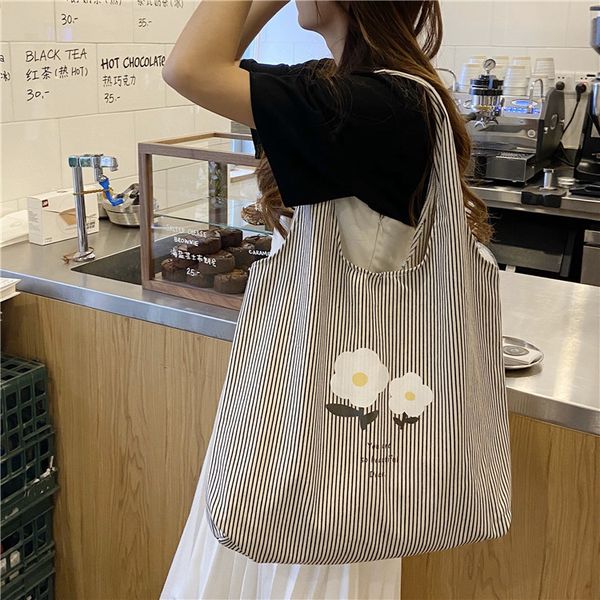 flowers shoulder bag 2020 new cute striped portable canvas bag student wholesale canvas shopping shopper tote
flowers shoulder bag 2020 new cute striped portable canvas bag student wholesale canvas shopping shopper tote