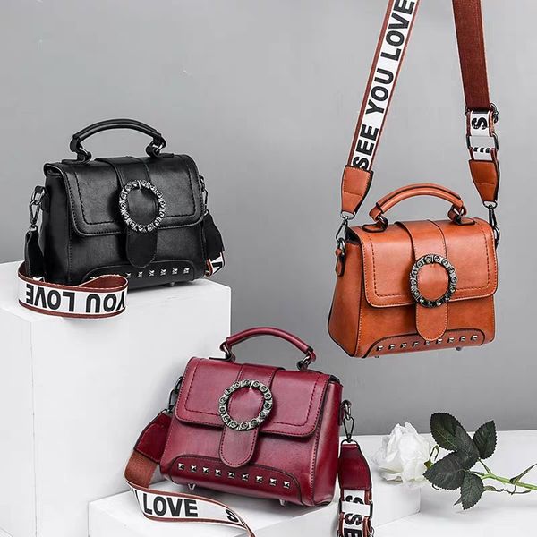 fashion women leather handbags vintage rivet large-capacity messenger bag for female wild travel bag ladies shoulder
fashion women leather handbags vintage rivet large-capacity messenger bag for female wild travel bag ladies shoulder