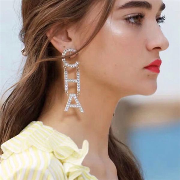 2020 new earrings alphabet earrings jewelry women earrings diamond jewelry gift woemn jewelry holiday gifts, Silver
2020 new earrings alphabet earrings jewelry women earrings diamond jewelry gift woemn jewelry holiday gifts, Silver