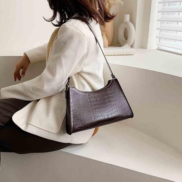 women's retro shoulder bags new fashion elegant handbags simple shoulder messenger bag casual tote bag bolsa feminina
women's retro shoulder bags new fashion elegant handbags simple shoulder messenger bag casual tote bag bolsa feminina