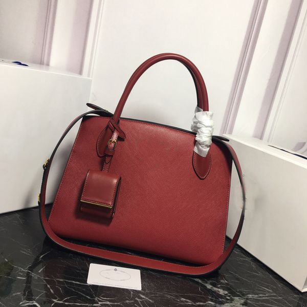 handbags crossbody bags plain dress monoachrome handbag series women purse genuine leather remove shoulder straps ladies cluth bag 
handbags crossbody bags plain dress monoachrome handbag series women purse genuine leather remove shoulder straps ladies cluth bag