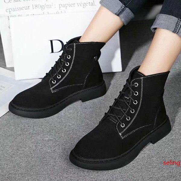 2019 luxury vintage british winddiormartin boots female frosted leather autumn new wild comfortable super fire handsome boots
2019 luxury vintage british winddiormartin boots female frosted leather autumn new wild comfortable super fire handsome boots