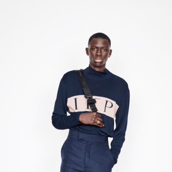 19fw luxury european blue sweater fashion comfortable loose cotton pullover couple women and mens designer sweaters hfxhmy006, White;black
19fw luxury european blue sweater fashion comfortable loose cotton pullover couple women and mens designer sweaters hfxhmy006, White;black