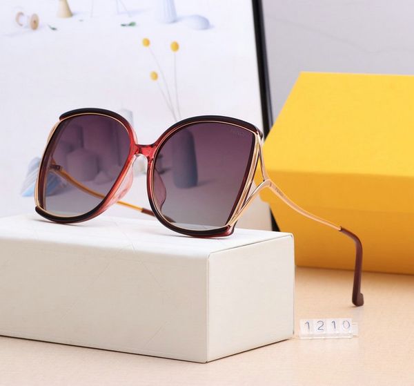 дизайнер солнцезащитные очки поляризованные женщин fendi солнцезащитные очки pj1210 для женщин моды роскоши вождения поляризационных солнцез, White;black
дизайнер солнцезащитные очки поляризованные женщин fendi солнцезащитные очки pj1210 для женщин моды роскоши вождения поляризационных солнцез, White;black