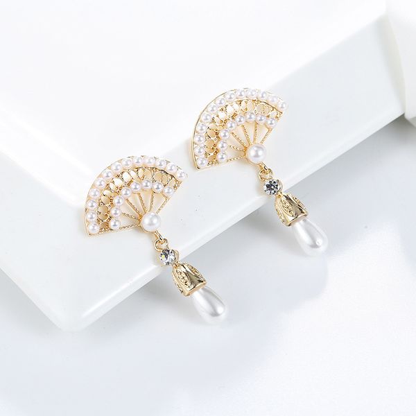 1 pair earrings ear stud pendant classical fan jewelry decoration for women lady ie998, Silver
1 pair earrings ear stud pendant classical fan jewelry decoration for women lady ie998, Silver