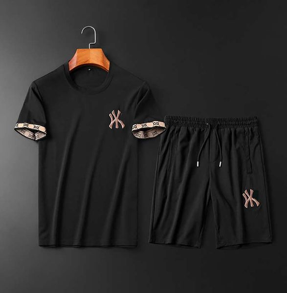 2020 men's sports suit men's shirt + shorts suit new summer T-shirt casual printed Hawaiian shirt men's short printed formal suit
2020 men's sports suit men's shirt + shorts suit new summer T-shirt casual printed Hawaiian shirt men's short printed formal suit