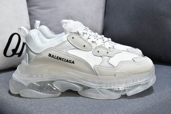 2020 new paris crystal bottom men women white running shoes outdoor triple hiking star travel sneakers jogging sports shoes eur36-45
2020 new paris crystal bottom men women white running shoes outdoor triple hiking star travel sneakers jogging sports shoes eur36-45