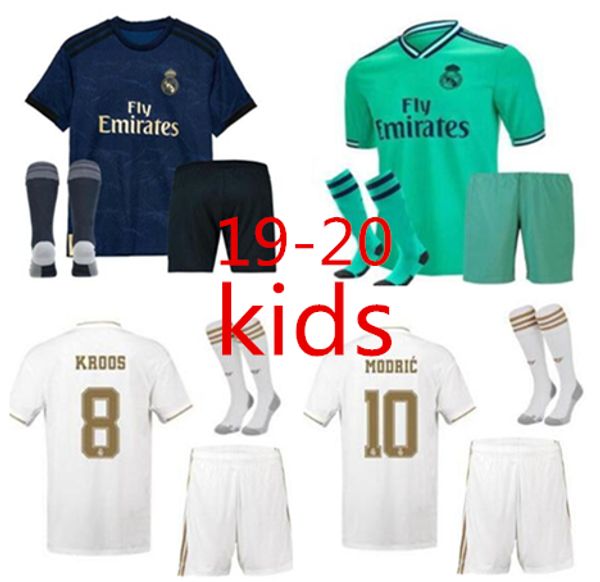 2019 kid kit real madrid football jer ey 2019 20 home white away boy occer jer ey i co a en io bale kroo child 3rd red occer hirt
2019 kid kit real madrid football jer ey 2019 20 home white away boy occer jer ey i co a en io bale kroo child 3rd red occer hirt