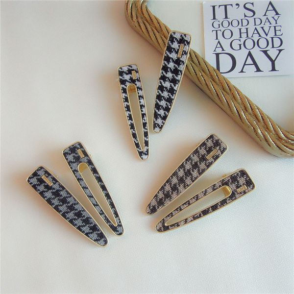 vintage british classic temperament houndstooth fabric duckbill clip fashion exquisite girl women's hairpins hair accessories
vintage british classic temperament houndstooth fabric duckbill clip fashion exquisite girl women's hairpins hair accessories
