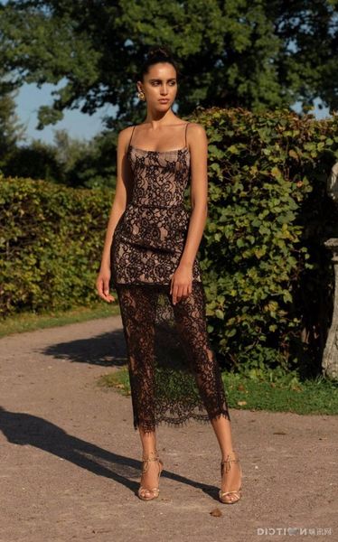 2019 dress celebrity backless print lace see-through slit women spaghetti strap night club body con party dresses wholesale, Black;gray
2019 dress celebrity backless print lace see-through slit women spaghetti strap night club body con party dresses wholesale, Black;gray