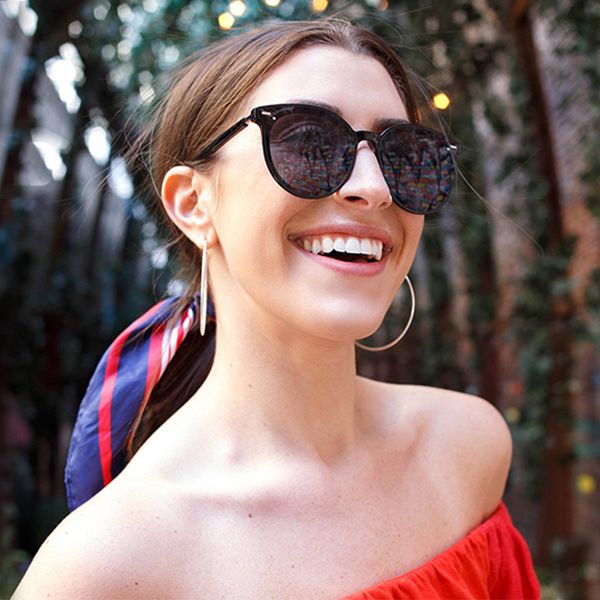 vintage round rivet brand designer sunglasses women eyewear female retro sun glasses elegant classic z010, White;black
vintage round rivet brand designer sunglasses women eyewear female retro sun glasses elegant classic z010, White;black