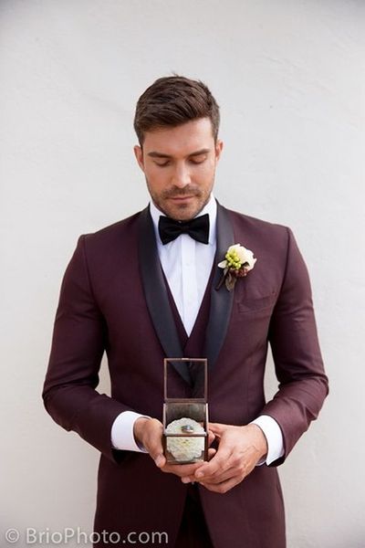 2019 tailored burgundy men suit groom wedding suits for men slim fit 3 piece tuxedo custom formal prom blazer terno masculino, White;black
2019 tailored burgundy men suit groom wedding suits for men slim fit 3 piece tuxedo custom formal prom blazer terno masculino, White;black