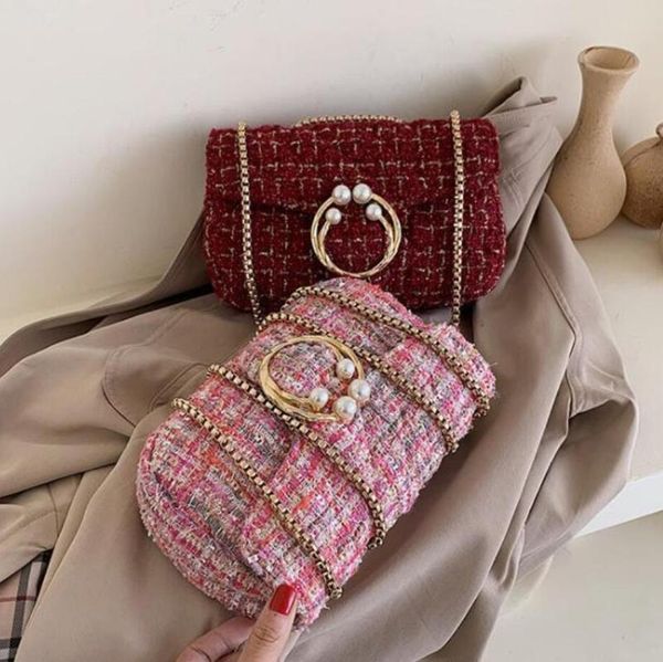 2020 winter fashion new square crossbody bag quality woolen women's handbag pearl lock chain shoulder messenger bags
2020 winter fashion new square crossbody bag quality woolen women's handbag pearl lock chain shoulder messenger bags