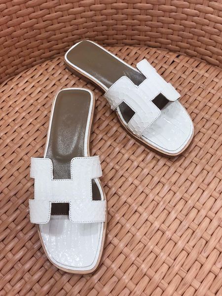 2019 new de igner luxury brand women andal luxury lipper rihanna women andal non lip fa hion lipper 35 40 005
2019 new de igner luxury brand women andal luxury lipper rihanna women andal non lip fa hion lipper 35 40 005