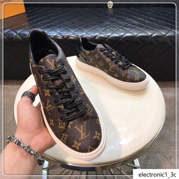 2019y new men s casual sports shoes, spring and autumn low to help luxury men s outdoor travel sneakers, original box packaging fast delive
2019y new men s casual sports shoes, spring and autumn low to help luxury men s outdoor travel sneakers, original box packaging fast delive