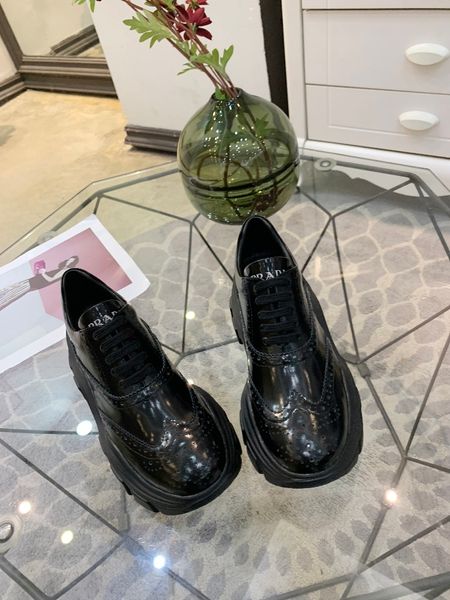 2new dhl ms. thick-heeled shoe cloth carved luxury wild lace up casual shoes sneakers ing
2new dhl ms. thick-heeled shoe cloth carved luxury wild lace up casual shoes sneakers ing