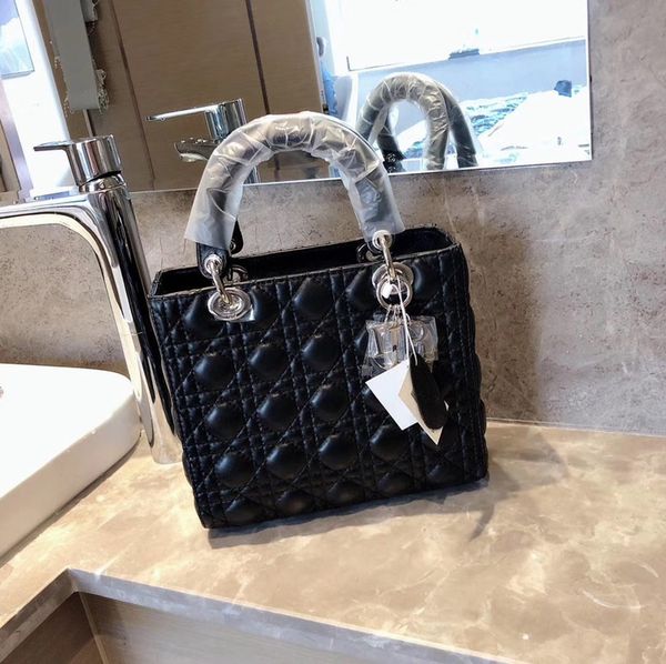 fashion designer women clutch bag original design women's shoulder bag genuine leather bag n66901, Black
fashion designer women clutch bag original design women's shoulder bag genuine leather bag n66901, Black