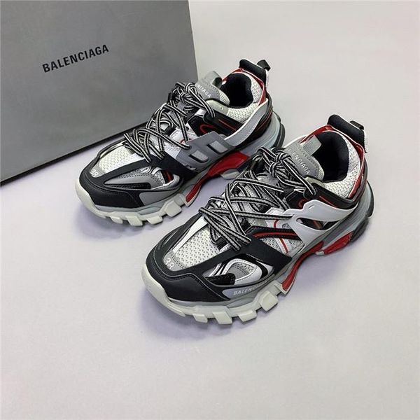 three generations of paris daddy platform shoes 3.0 men and women couples led lights glow popular women's shoes casual men's shoes, Black
three generations of paris daddy platform shoes 3.0 men and women couples led lights glow popular women's shoes casual men's shoes, Black