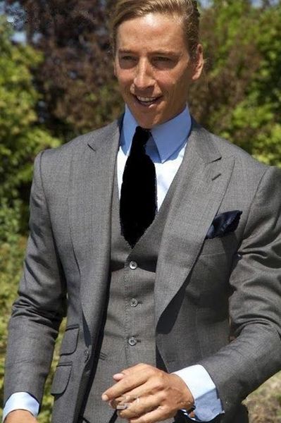 new one button light grey groom tuxedos peak lapel groomsmen man suits mens wedding suits (jacket+pants+vest+tie) 897, Black;gray
new one button light grey groom tuxedos peak lapel groomsmen man suits mens wedding suits (jacket+pants+vest+tie) 897, Black;gray