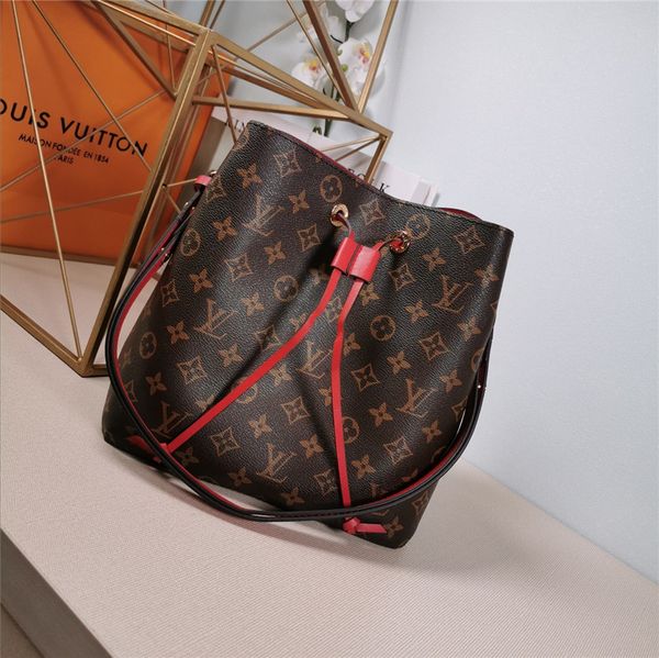 2020 new style women handbag genuine leather handbag ladier handbag lady clutch purse retro shoulder bag
2020 new style women handbag genuine leather handbag ladier handbag lady clutch purse retro shoulder bag